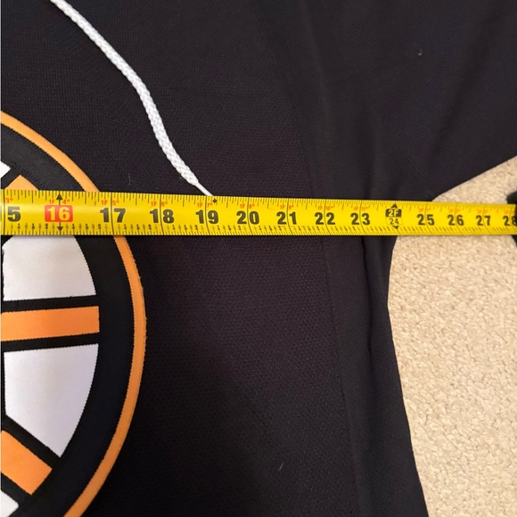 2014 Rebook Boston Bruins Home Jersey Size Medium - Picture 14 of 14
